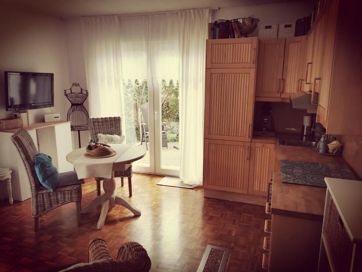 "Maison Blanche" - Das Gemuetliche Garten-Apartment Zwischen Koeln Und Duesseldorf Grevenbroich Esterno foto