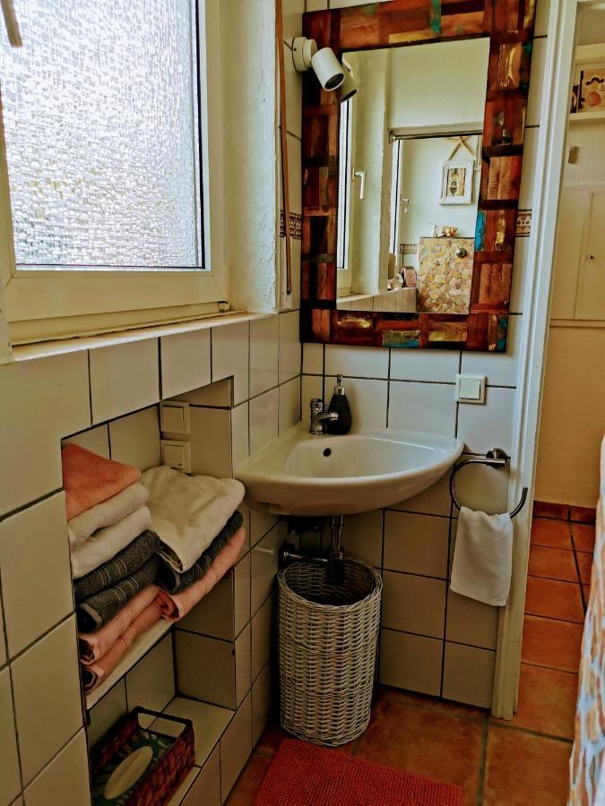 "Maison Blanche" - Das Gemuetliche Garten-Apartment Zwischen Koeln Und Duesseldorf Grevenbroich Esterno foto